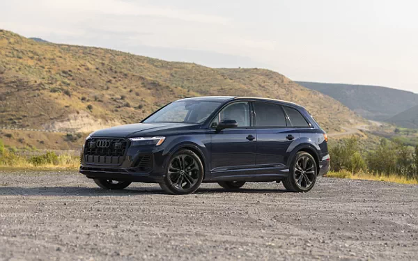 ���� ���������� Audi Q7 55 TFSI quattro (Waitomo Blue Metallic) US-spec - 2025