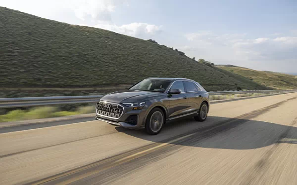 ���� ���������� Audi Q8 55 TFSI quattro (Samurai Grey Metallic) US-spec - 2025