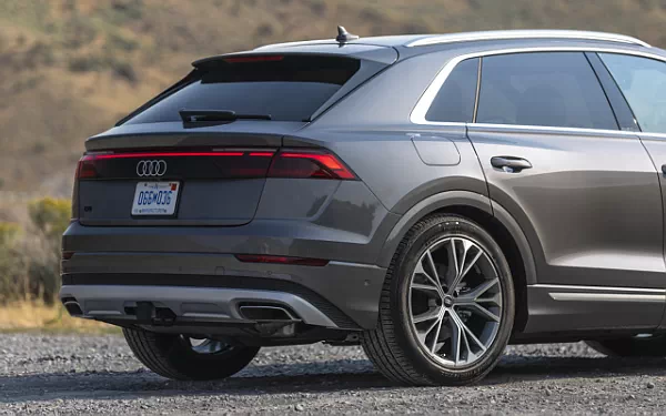 ���� ���������� Audi Q8 55 TFSI quattro (Samurai Grey Metallic) US-spec - 2025