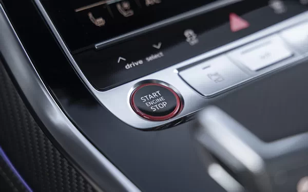 ���� ���������� Audi SQ7 TFSI (Ascari Blue Metallic) US-spec - 2025