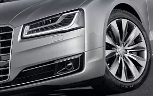   Audi A8 4.0 TFSI quattro - 2013