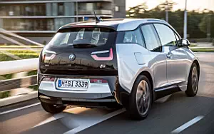   BMW i3 - 2013