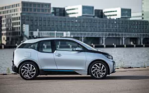   BMW i3 - 2013