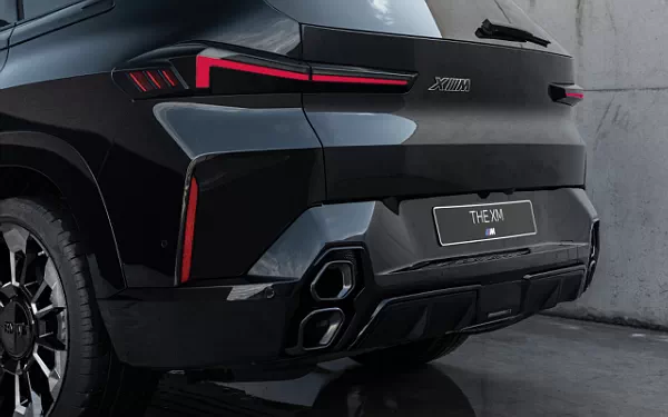   BMW XM (Black) - 2023