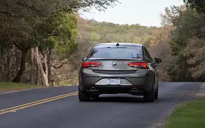   Buick Regal Sportback - 2017
