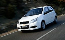 Обои Chevrolet Aveo 5-door 2008
