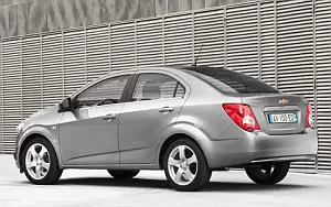   Chevrolet Aveo Sedan - 2011