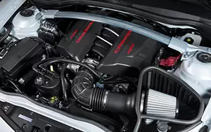 Обои автомобили Chevrolet Camaro Z28 - 2013