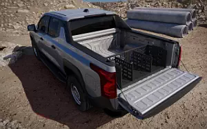 Обои автомобили Chevrolet Silverado EV WT Crew Cab - 2023