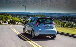 Обои автомобили Chevrolet Spark EV - 2014