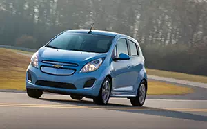 Обои автомобили Chevrolet Spark EV - 2014