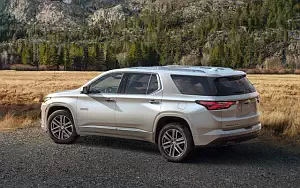 Обои автомобили Chevrolet Traverse High Country - 2021