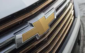 Обои автомобили Chevrolet Traverse High Country - 2021