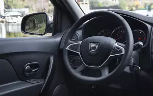 Обои автомобили Dacia Logan MCV - 2016