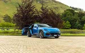   Ferrari Purosangue - 2023