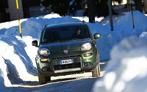 Обои автомобили Fiat Panda 4x4 - 2012