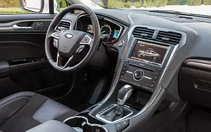   Ford Mondeo Hybrid Sedan - 2014