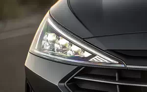 Обои автомобили Hyundai Elantra Limited US-spec - 2018