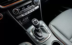 Обои автомобили Hyundai Kona - 2017