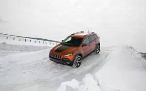 Обои автомобили Jeep Cherokee Trailhawk - 2015