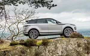 ���� ���������� Range Rover Evoque P300 HSE R-Dynamic Black Pack UK-spec - 2019
