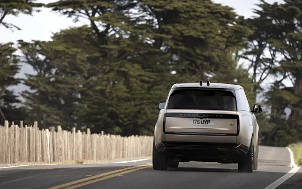 ���� ���������� Range Rover P530 First Edition US-spec - 2022