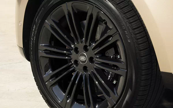 ���� ���������� Range Rover P530 First Edition US-spec - 2022