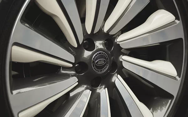 ���� ���������� Range Rover SV Carmel Edition US-spec - 2022