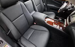   Lexus LS 460 L AWD CA-spec - 2010