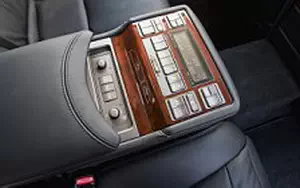   Lexus LS 460 L AWD CA-spec - 2010