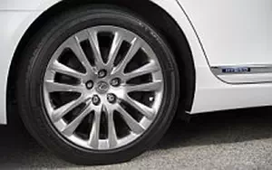   Lexus LS 600h L CA-spec - 2013