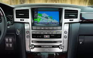   Lexus LX 570 CA-spec - 2013