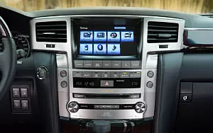   Lexus LX 570 CA-spec - 2013