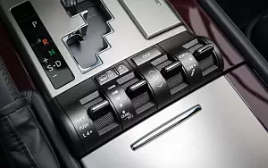   Lexus LX 570 CA-spec - 2013