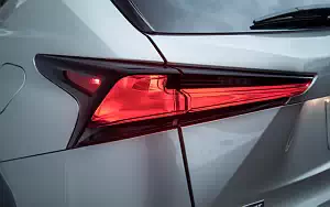   Lexus NX 300 F SPORT CA-spec - 2017