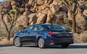   Lexus ES 350 US-spec - 2015