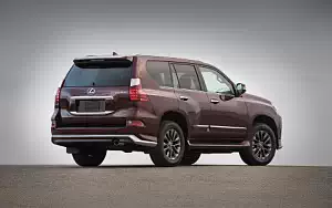   Lexus GX 460 Sport Design Package US-spec - 2017