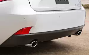   Lexus IS 250 US-spec - 2013