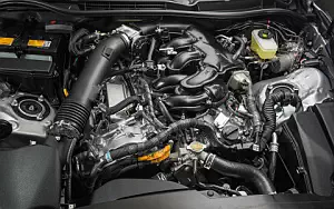   Lexus IS 250 US-spec - 2013