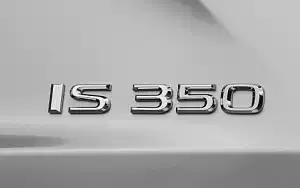   Lexus IS 350 US-spec - 2013