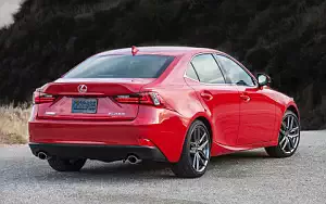   Lexus IS 200t F SPORT US-spec - 2015
