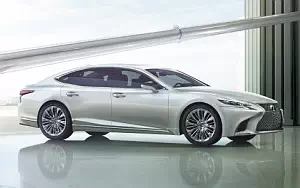   Lexus LS 500 US-spec - 2017