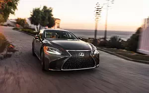   Lexus LS 500 US-spec - 2017