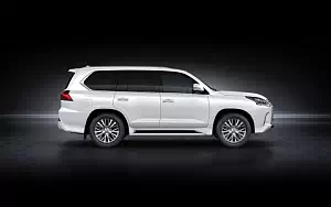   Lexus LX 570 US-spec - 2016