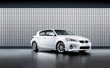   Lexus CT200h - 2010
