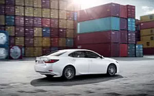   Lexus ES 200 - 2015