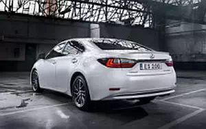   Lexus ES 200 - 2015