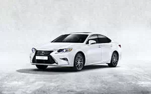   Lexus ES 200 - 2015