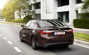   Lexus ES 250 - 2015