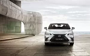   Lexus ES 300h F SPORT - 2018